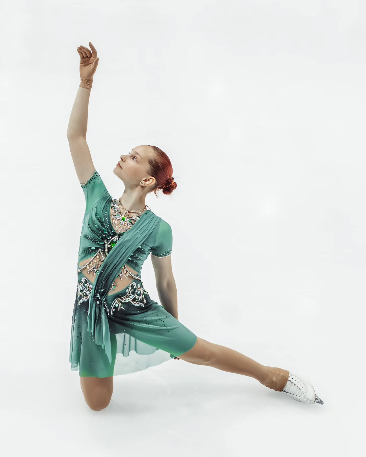 收集花样costumeAdelina Voroteliak 乌克兰转德国的青年组