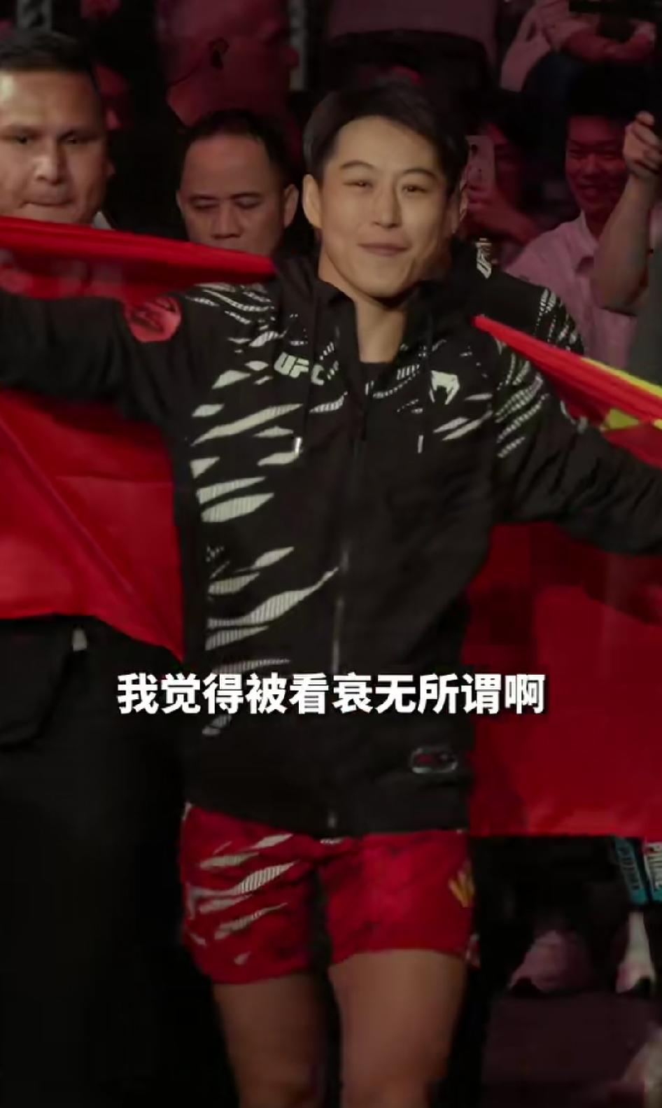赛前王聪接受采访，坦言自己是不被看好的一方，她很大方的夸赞小舒淇特蕾丝是实力和流