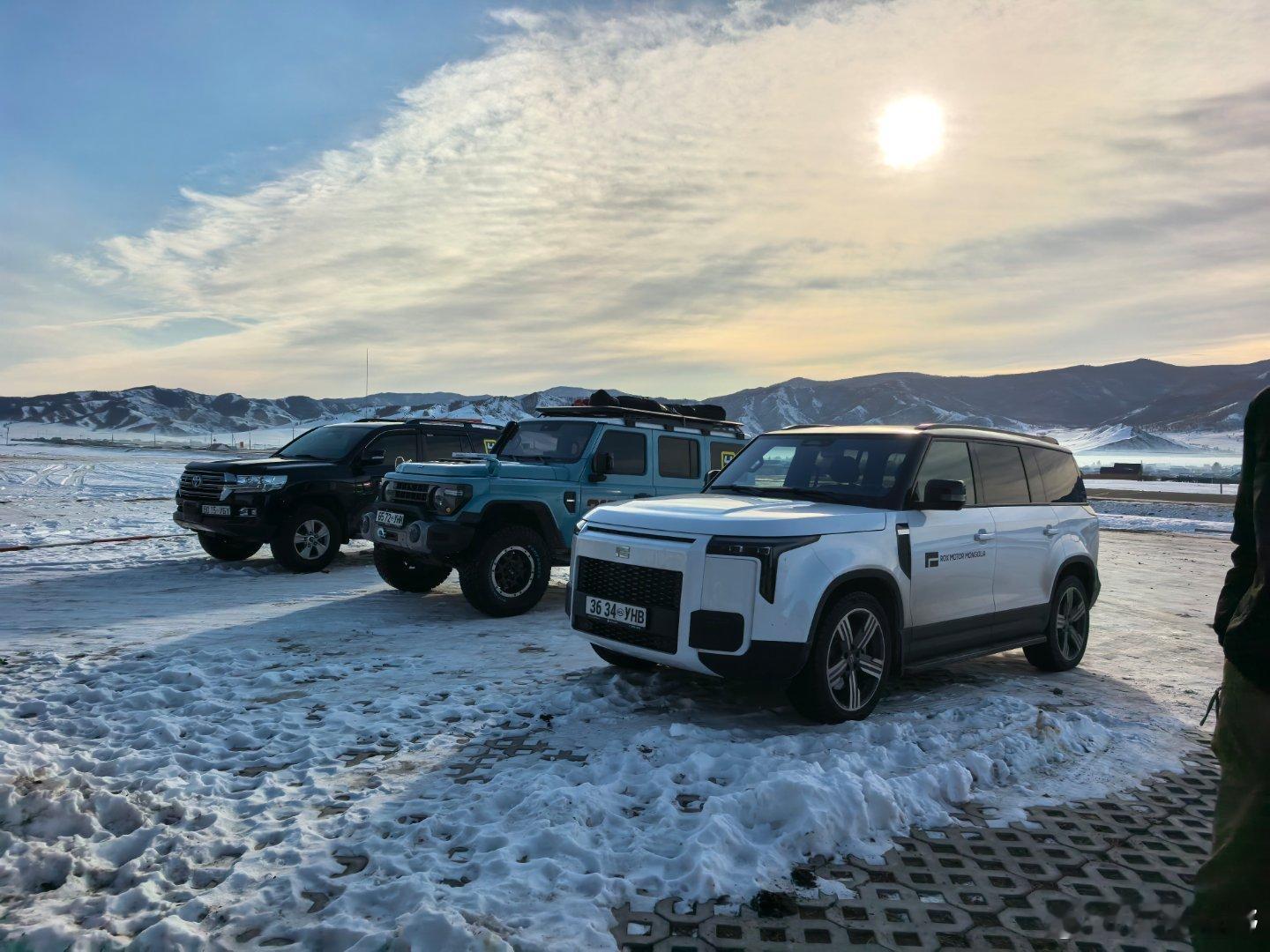 出发蒙古冬季的库苏古尔湖 