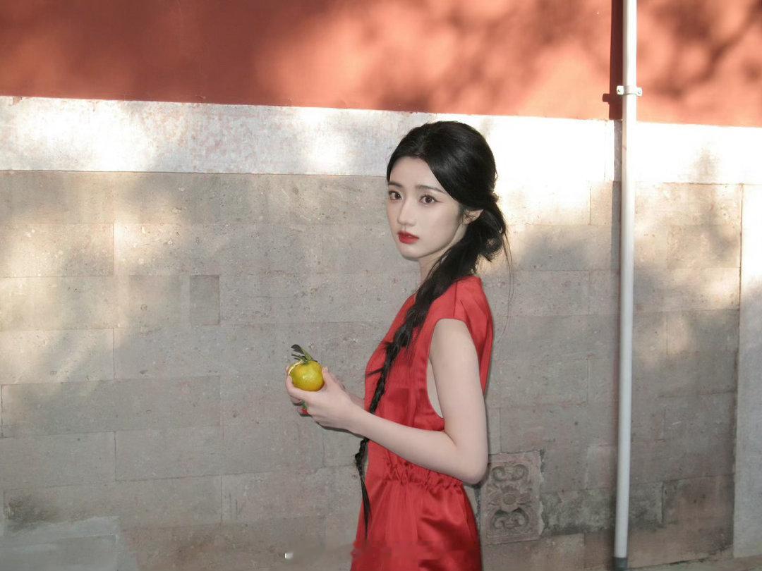 终于等到黄羿上桌了 好的演绎从来不是抢戏，是让角色稳稳立住。和对手对戏时能接住所