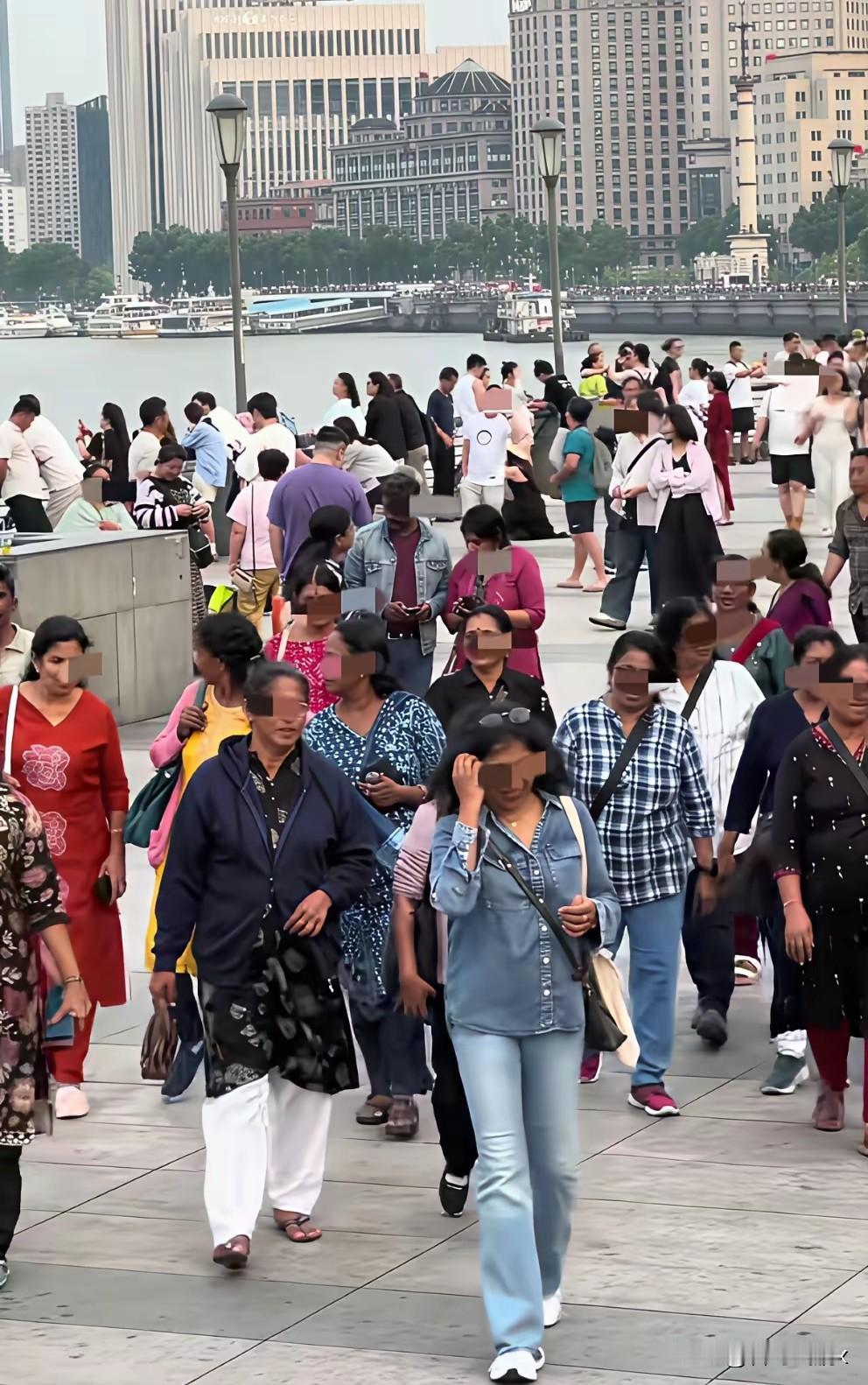 针对印度人来华，在网上闹得沸沸扬扬，所谓“四不”规矩，说白了就是民间憋了太久的火