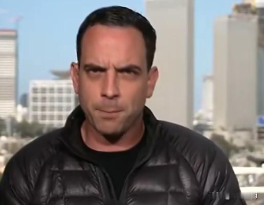 🔻伊朗方面仍未同意参加周二与美国举行的和平会谈。
🔻特朗普对福克斯新闻记者 