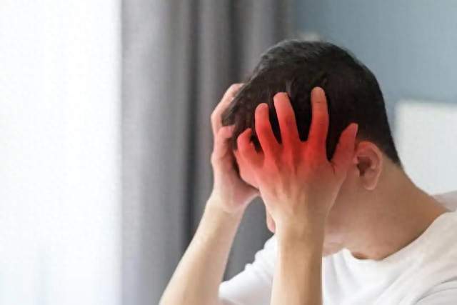 心内科主任：心脏最危险信号，不是头晕，而是频繁出现这6异常