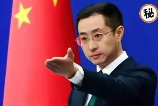 目前中国的最大问题，不是台湾问题，不是与美国的问题，也不是与日本问题。谁能想到，