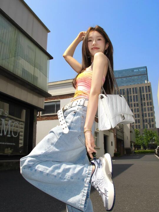 阳光好好街头citywalk‧₊˚⋆☆