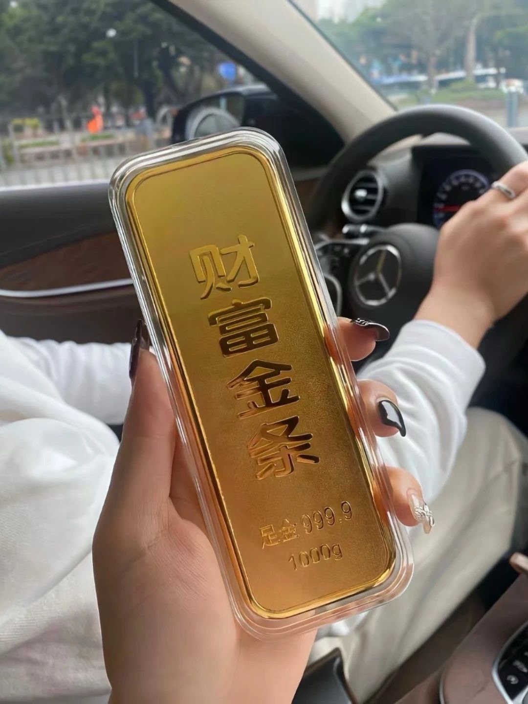 𝗘𝗻𝗷𝗼𝘆 𝗟𝗶𝗳𝗲☕️成年人的世界：天黑可以矫情，天亮就得拼