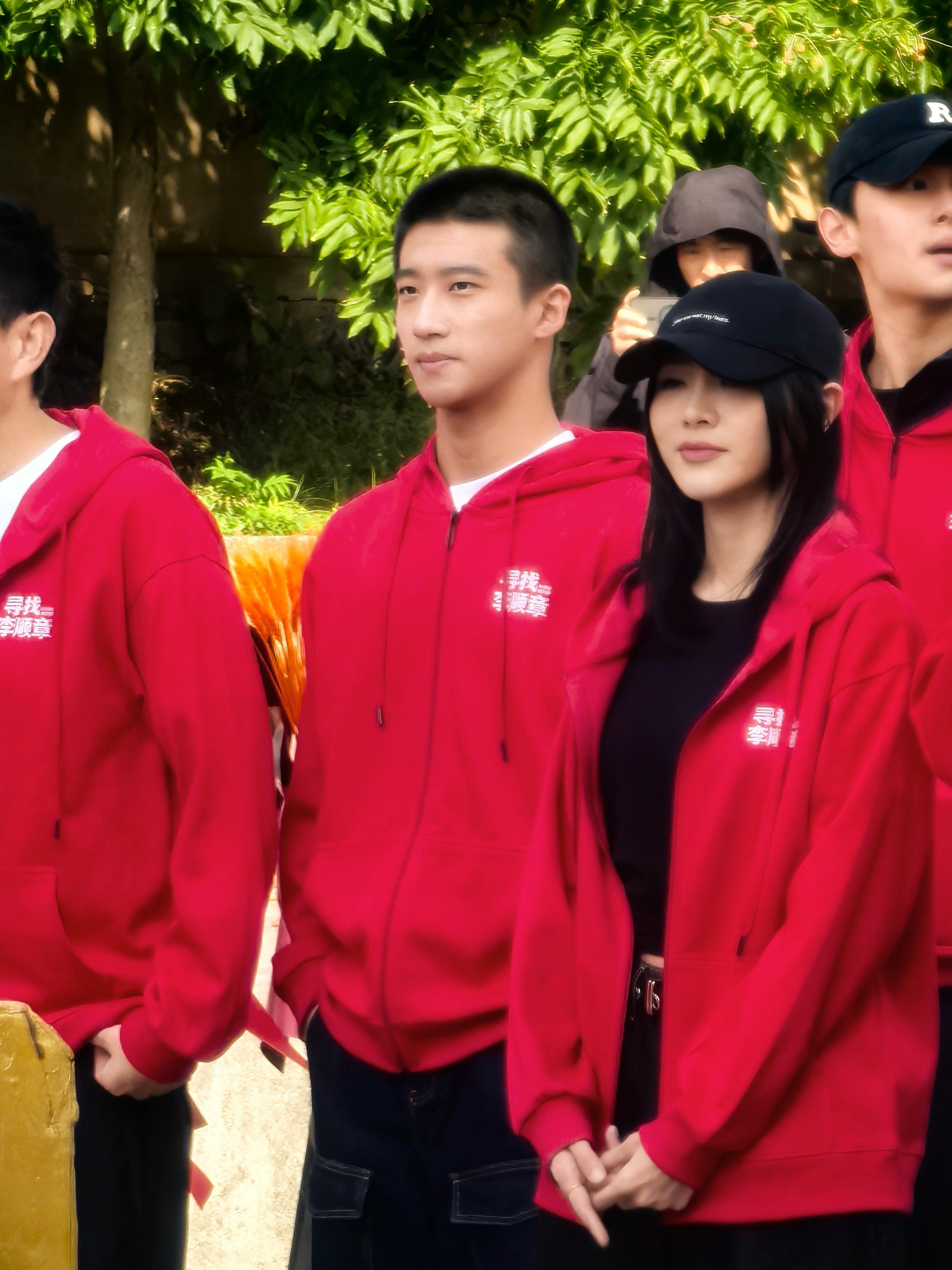00生包洪瑜我笑纳了 家人们注意啦！00后包洪瑜新剧开机，首部主演就搭档潘粤明、