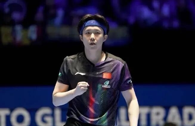 王楚钦亚洲杯金牌 王楚钦卫冕亚洲杯乒乓球亚洲杯男单决赛，王楚钦以4比2逆转战胜张