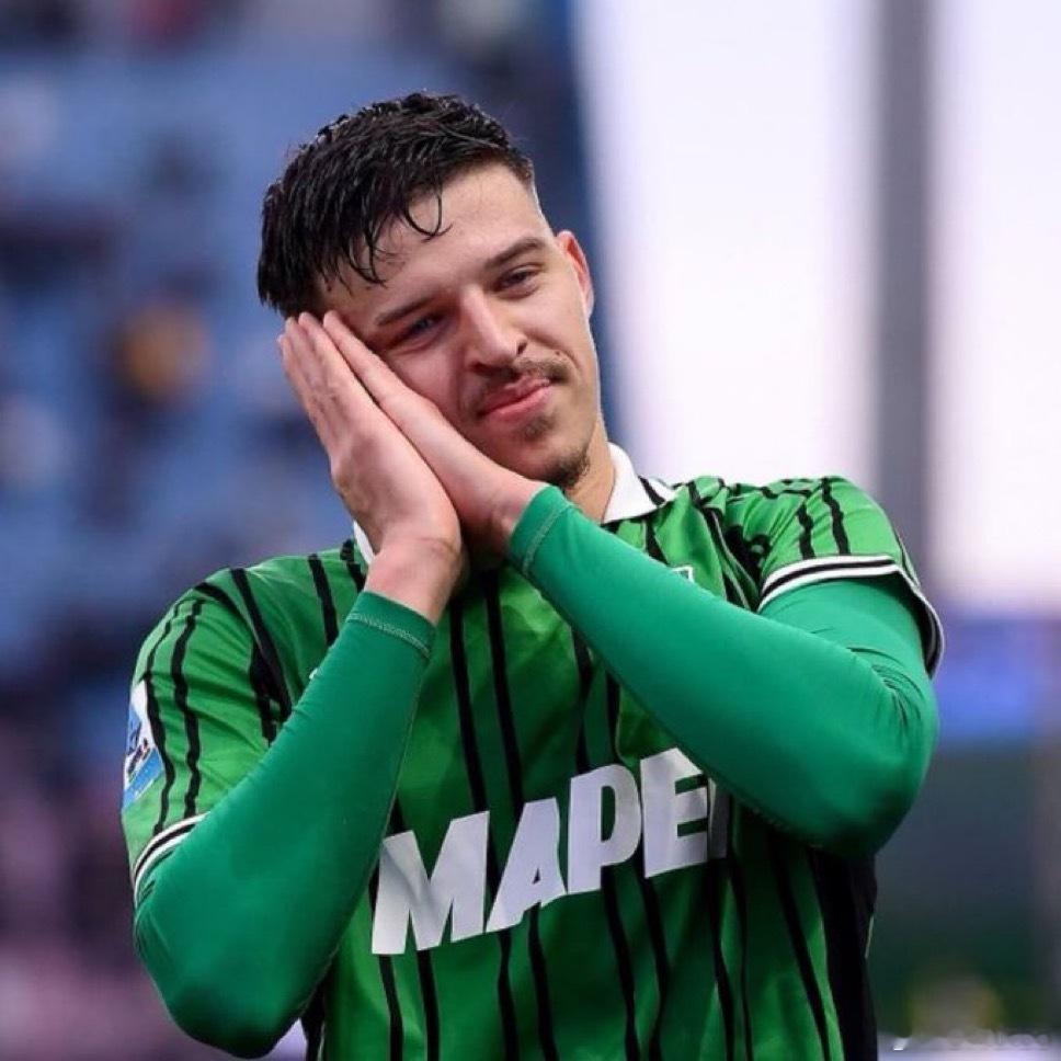 萨索洛体育总监：穆哈雷莫维奇的身价总是取决于谁提出报价 我认为他会很值钱 有一点