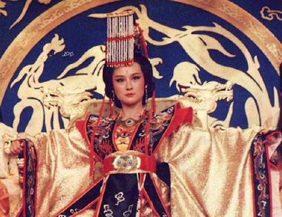 为什么只有武则天能够成为女皇？

历史上能够独揽大权的女性其实不少，从汉朝的吕后