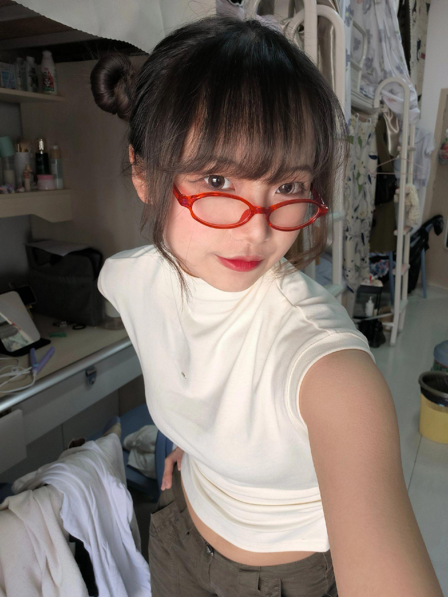 初听不识曲中意，再听已是树上猴