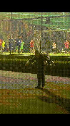 火到人民日报了！近日，浙江大学，喷气式飞行背包试飞成功了！网友直呼：中国也有自己