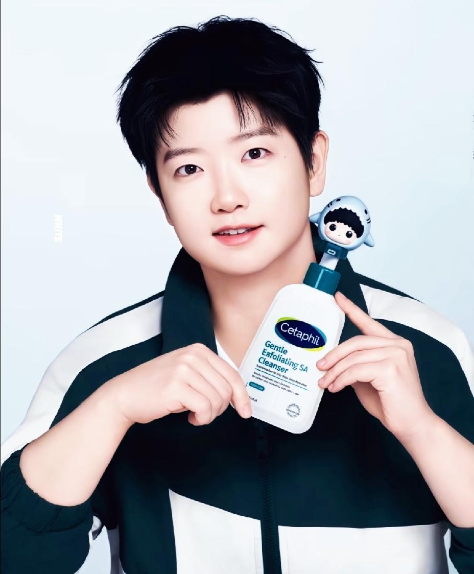 莎莎又来“宠”我们啦，
知道我们想她了，
新的商务来袭了，
又是一个不一样的莎莎