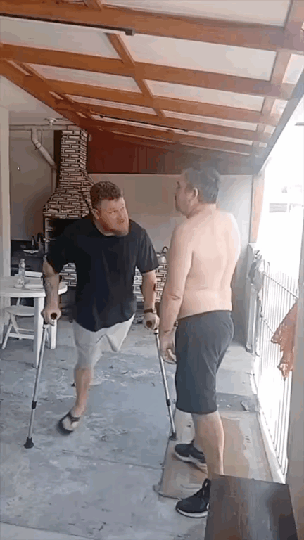 俩人都这样了，还不知悔改。