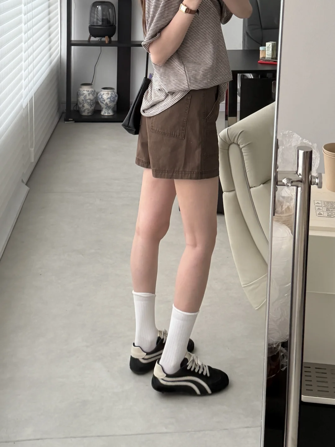 咖色短裤也太好穿了吧！！！！