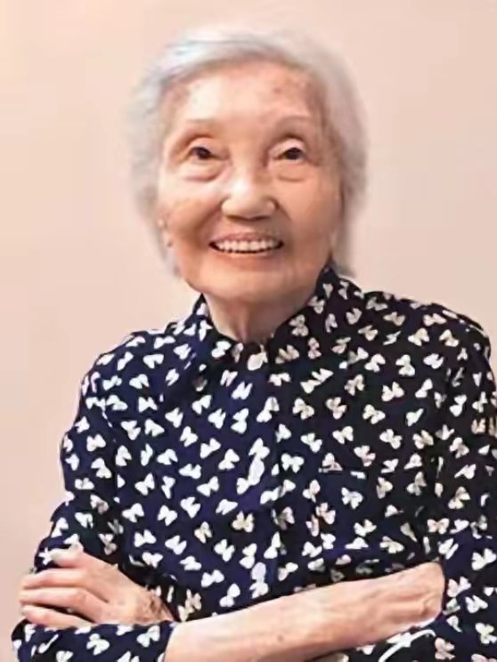 80岁丧偶独居到104岁，没去养老院没靠子女，去世前也是独自一人 