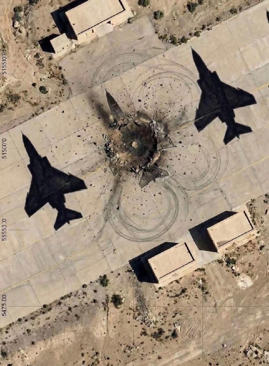 太搞笑了，以色列用制导炸弹炸了伊朗画出来的假目标，却转头宣扬其实施了精准打击！