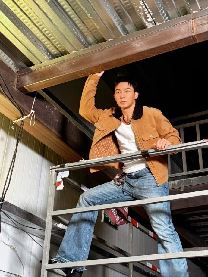 刘畊宏被王传君感动哭  王传君把舞台机会让给刘畊宏  披荆斩棘真的有被这一段戳到