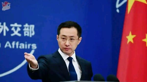 日本高调炒作涉台问题！APEC会场惊现政治挑衅！

APEC的谈判桌下，竟藏着一