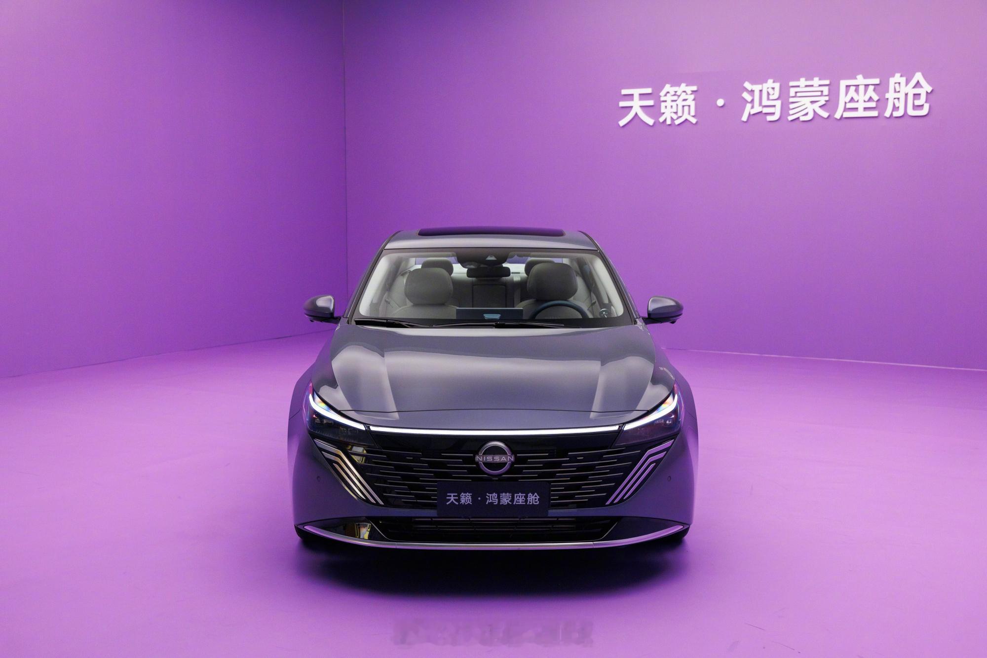 燃油智能第一车  燃油车也能玩出“智能新高度”！以驾乘舒适著称的东风日产天籁，这