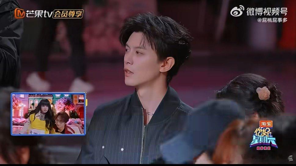 邓凯人老了干什么都心酸我们凯叔好不容易录个综艺，结果开场还要跳舞，给哥都愁出表情