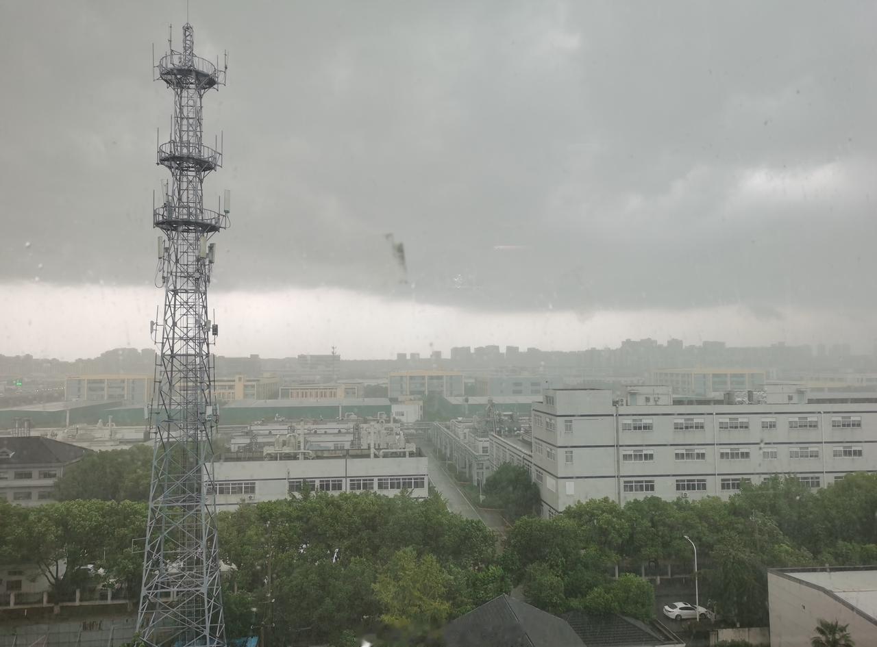迟到的大雨
