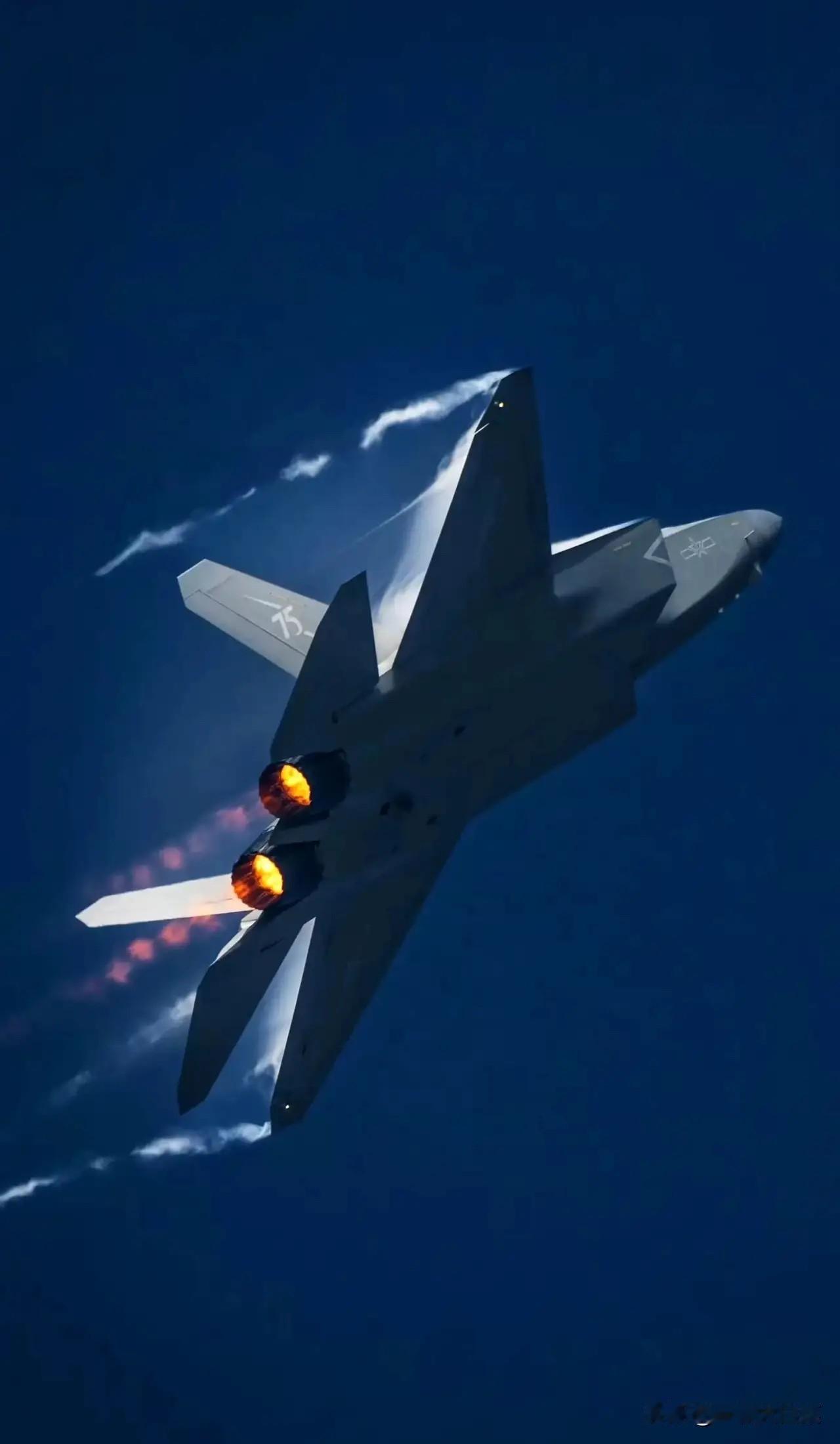 中东局势紧张之际，巴铁官宣歼-35全套体系即将落地，以色列慌了

五代机战力体系