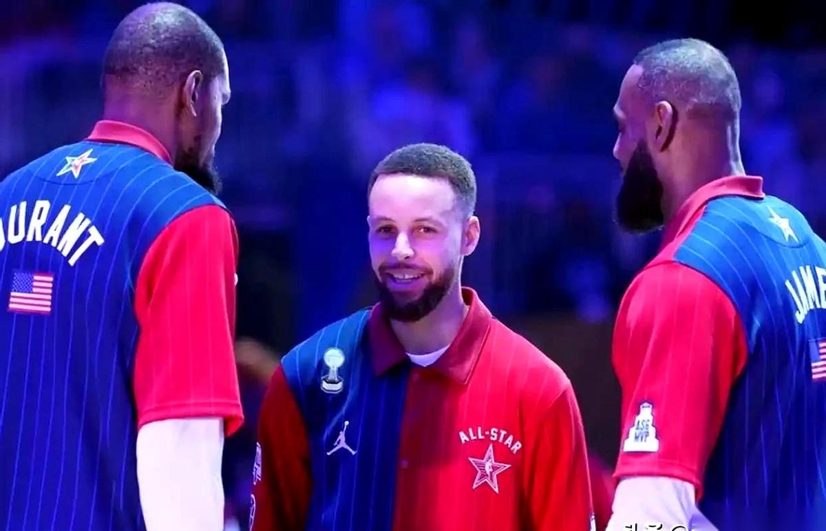 NBA全明星第二轮票数一出，整个西部的天，好像还是那几张老面孔撑着。
第一眼看库