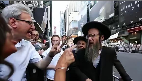 美国的犹太集团和昂撒集团谁能笑到最后？美国犹太财阀控制了媒体，控制了学术，控制了