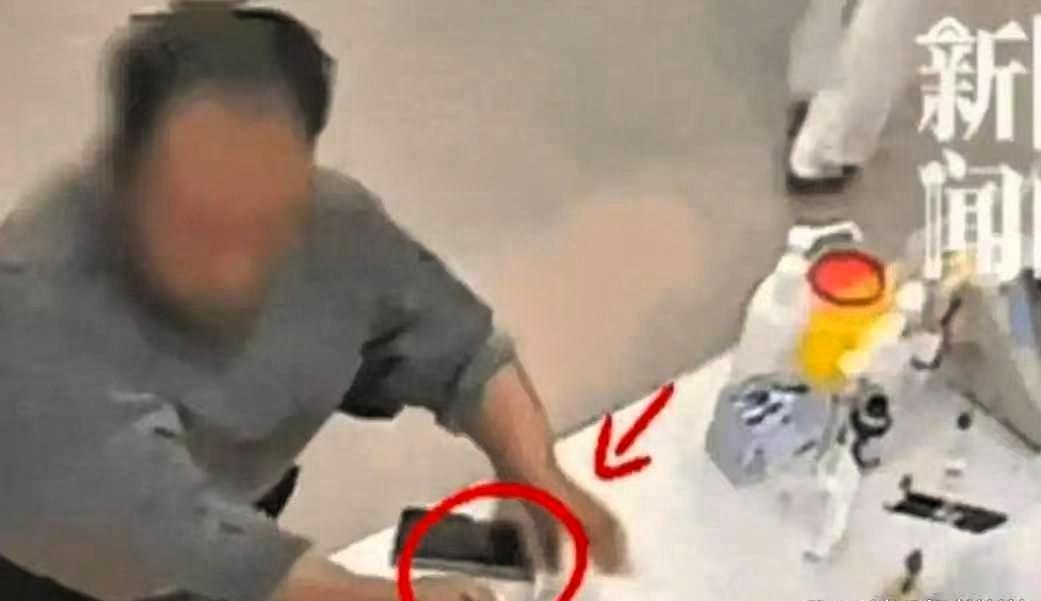谁也没想到，上海一男子刚献完400毫升热血，袖子都还没来得及放下，竟趁护士转身的