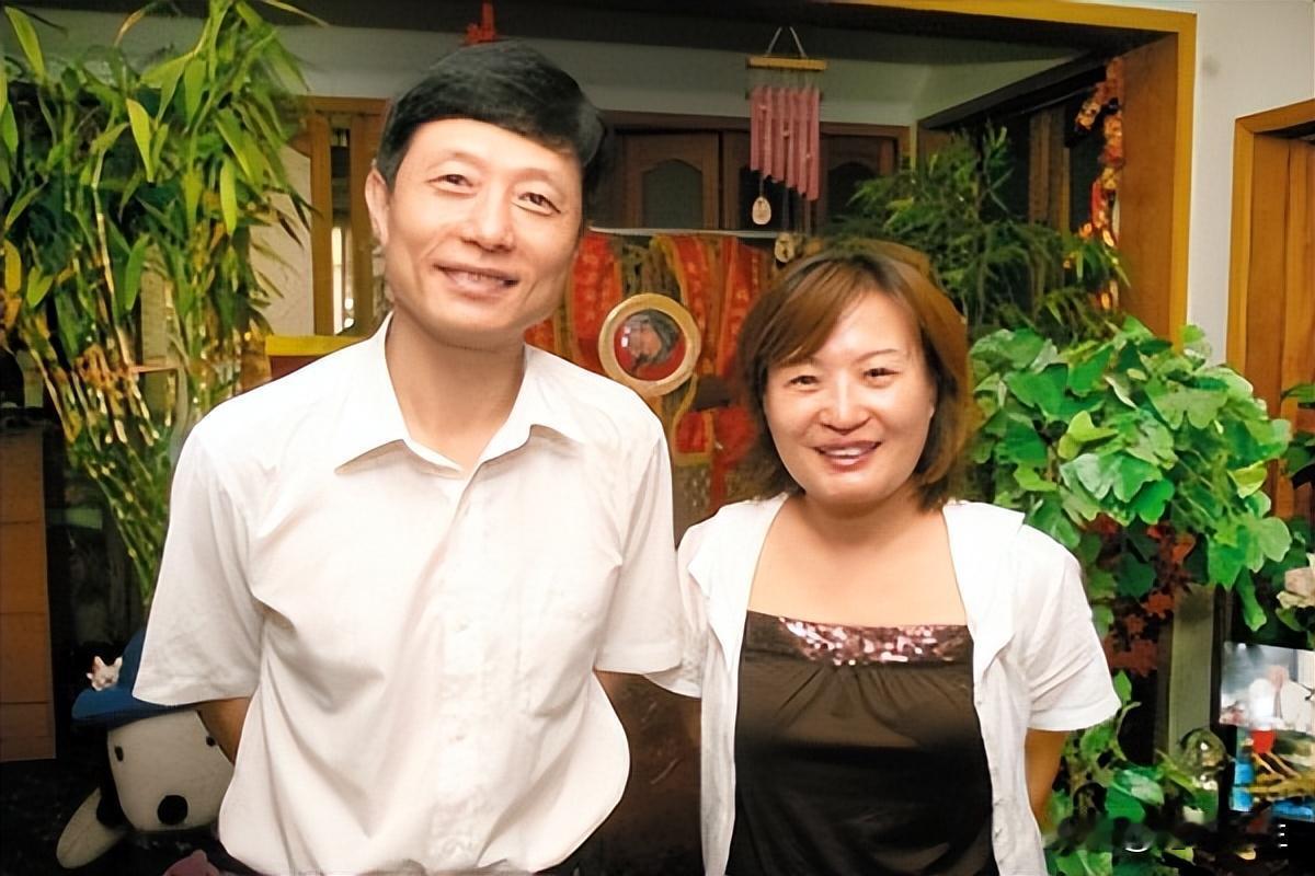 “中华民族要想富强，要干的第一件事是灭掉日本！”这是艾跃进教授生前一次公开课上所