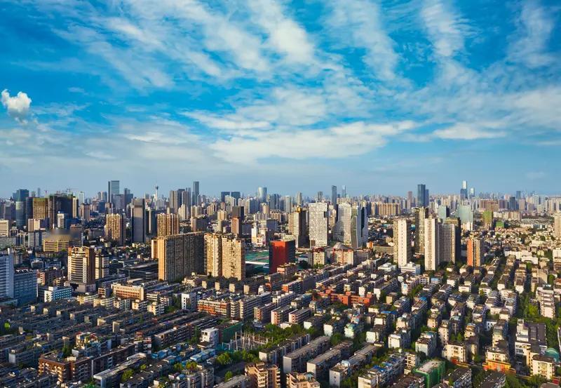 社区不应该接收遗产，要是有欠债，是不是社区还要帮还？好好料理，有余款成立基金帮助