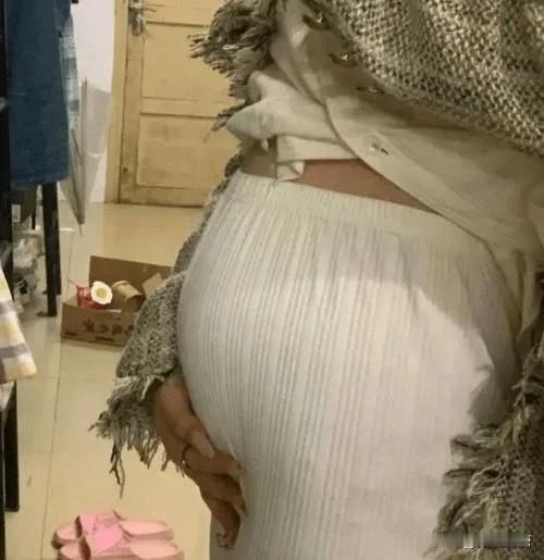 夏日生活打卡季大二的美女，回家该怎么解释啊。
