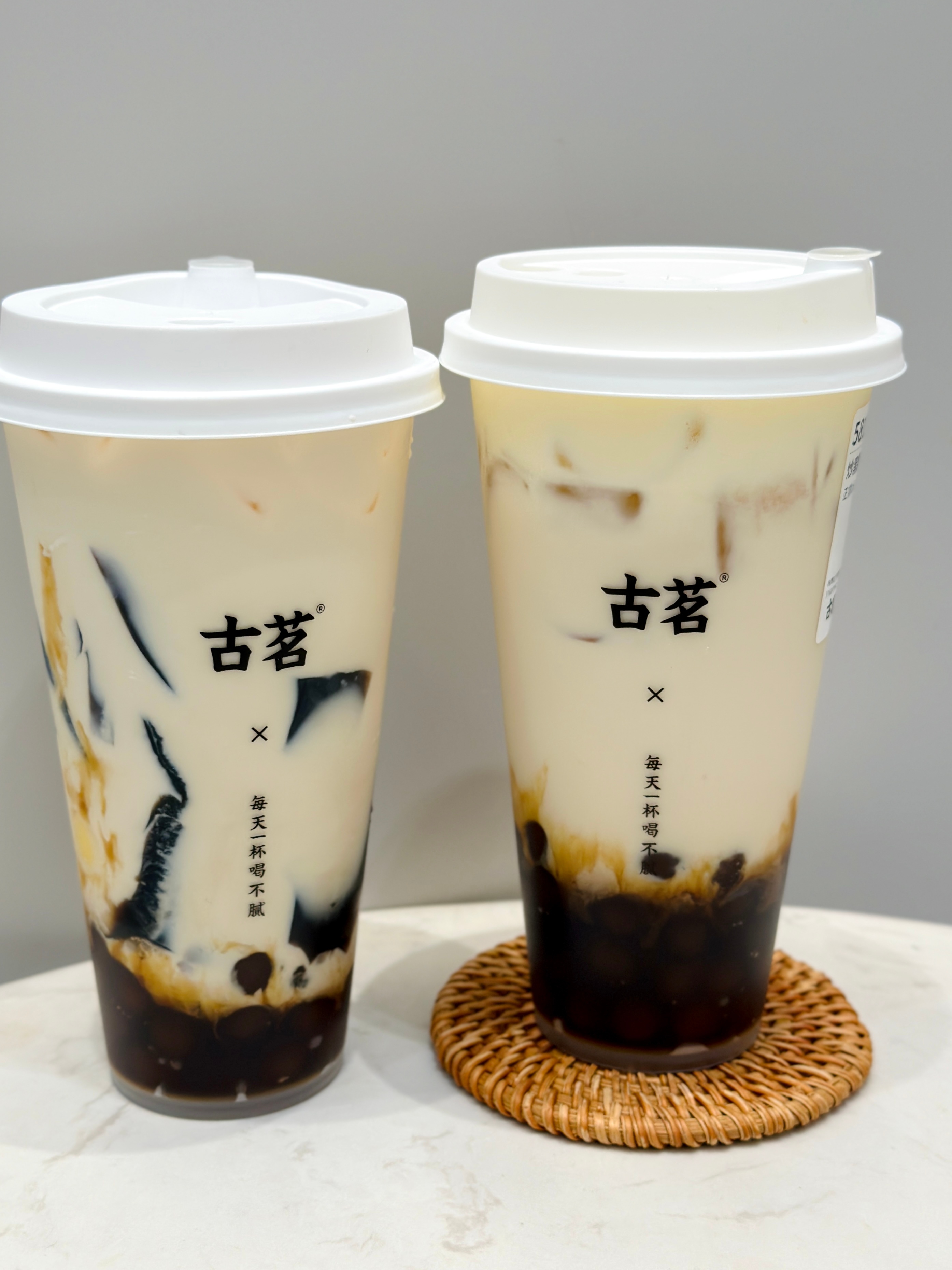 让我康康！还有谁没喝过#古茗#的炒黑糖珍珠牛乳！！真的有难了！秋冬奶茶季挚爱之一
