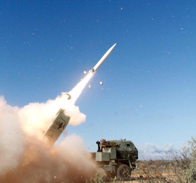 伊朗以牙还牙！现已确定，美国陆军使用从巴林基地，通过海马斯系统发射的PRSM战术