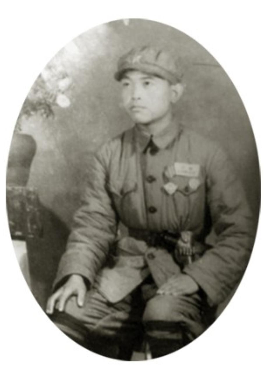 申恩尧 ，祖籍在辽宁抚顺县兰山乡五味冲，（伪满属甲帮村）1932年4月10日出生