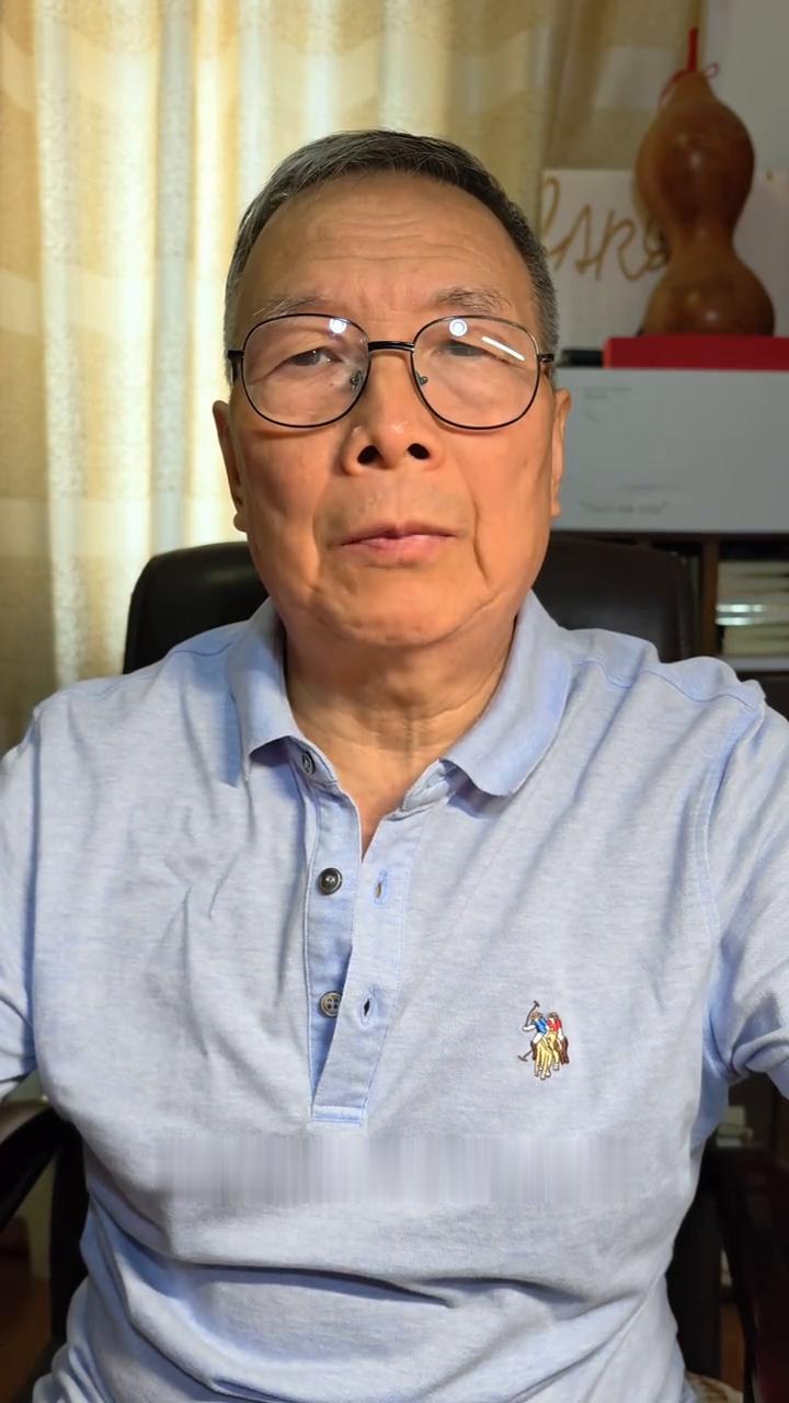 女排全锦赛二十日快报。
各位网友大家好，现在继续说女排全锦赛的最新进展情况。二零