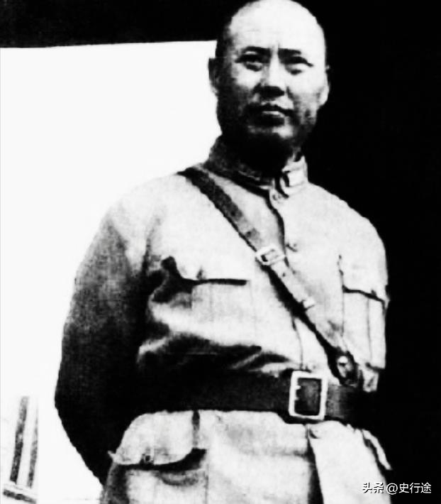 傅作义就任华北“剿总”司令后，副司令陈继承通知“中央军”将领：“凡一个团以上的兵