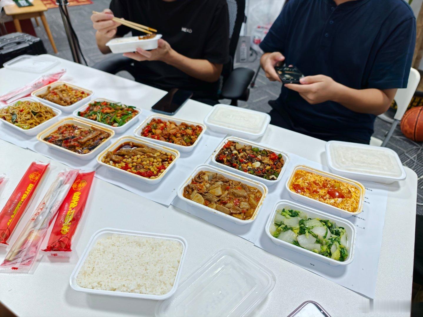 菜点多了，饭不够