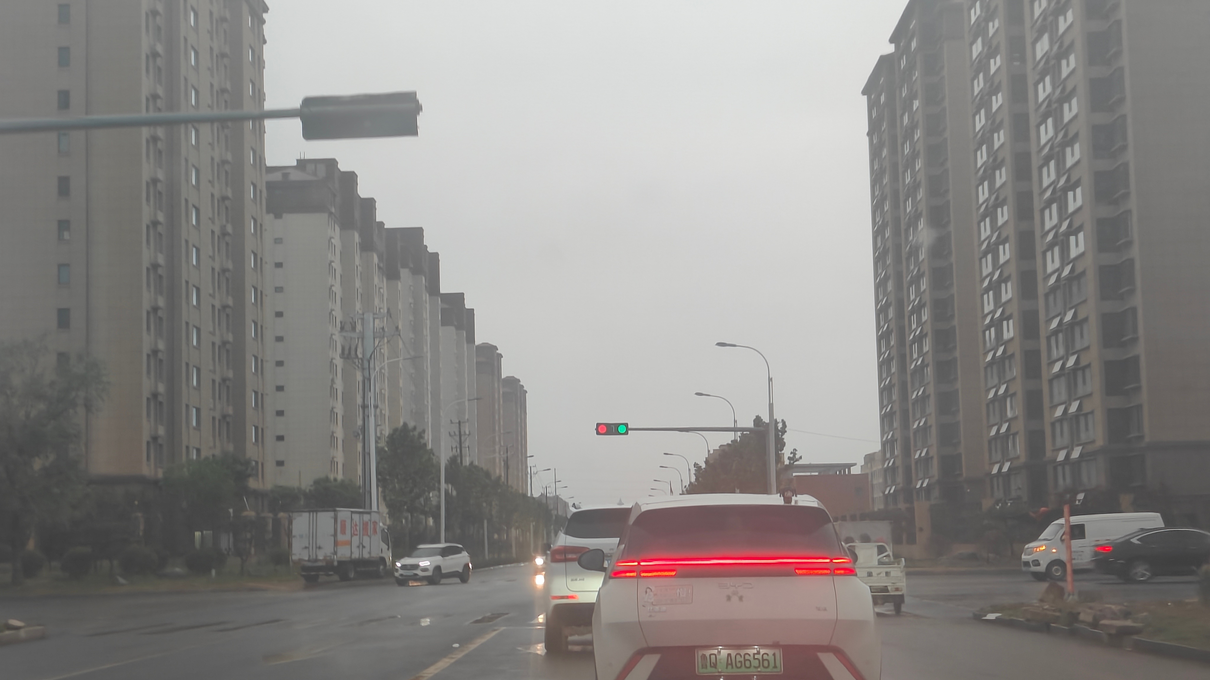 再来一个黄灯就齐了 ​​​