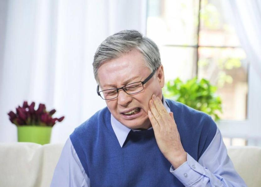 吃饭八分饱错了？医生建议：过了65岁，吃饭要尽量做到这6点


老李今年刚满66