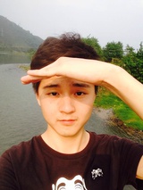 山晓爱玩娱乐
