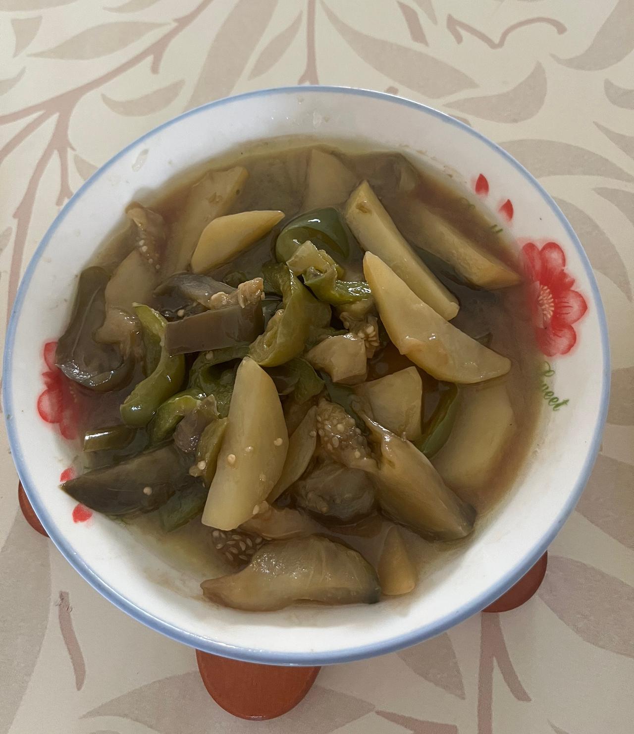 为什么有的人看上去不急不躁，能安安稳稳的生活，有的人则过的麻烦多总觉得不顺呢？