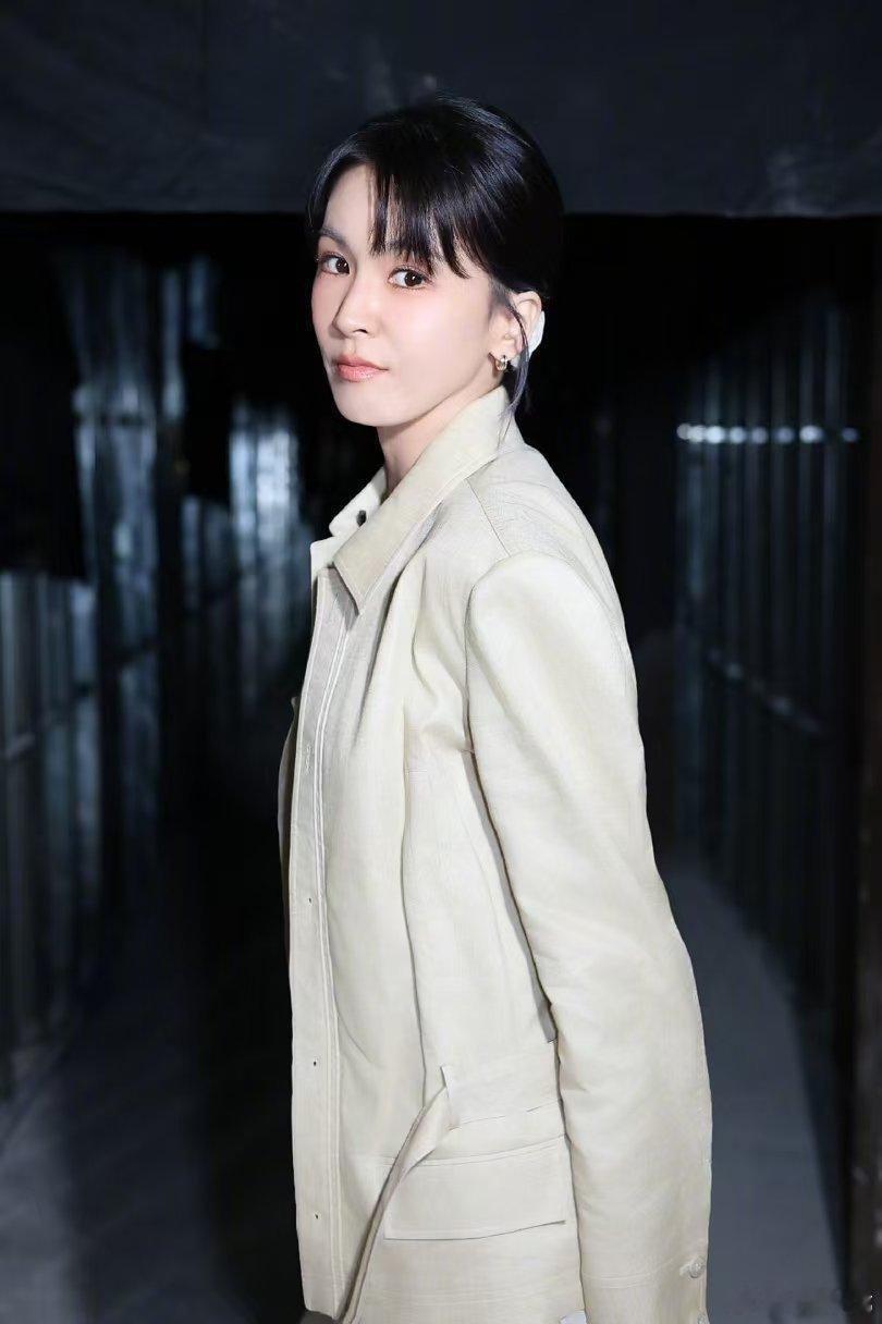 曾沛慈从第一掉到第五乘风2026以实力站稳脚跟，用从容面对排名，曾沛慈初舞台断层