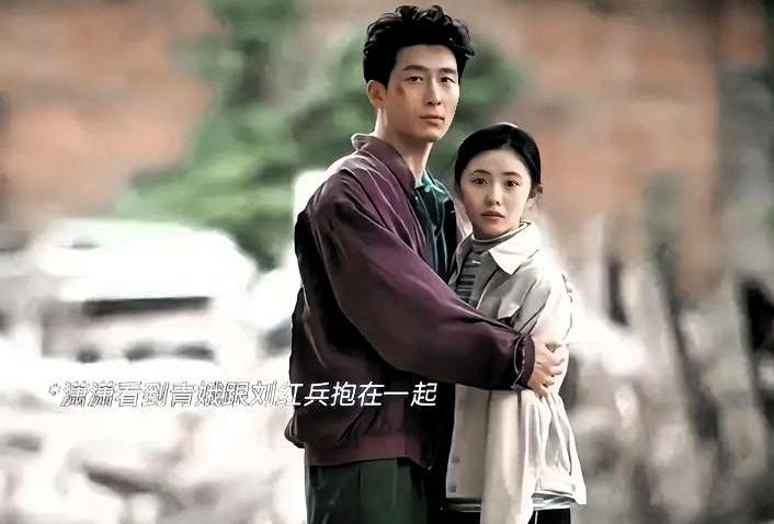 封潇潇这种男人，不是渣，是怂到骨子里

楚嘉禾主动亲上去。封潇潇没躲，没推，没拒