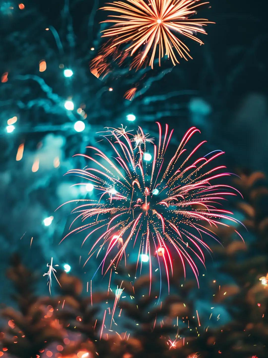 随着2025年春节的临近，全国各地曾经被禁止的烟花，也陆续开始放开政策，允许在限