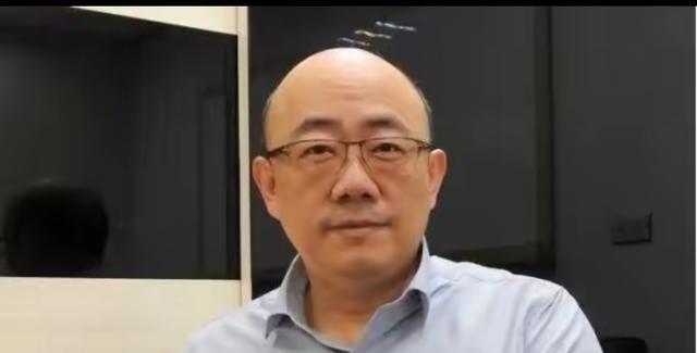 台湾地区评论员郭正亮曾表示：“我认识的国民党人里，没有一个主张两岸统一；连战、吴