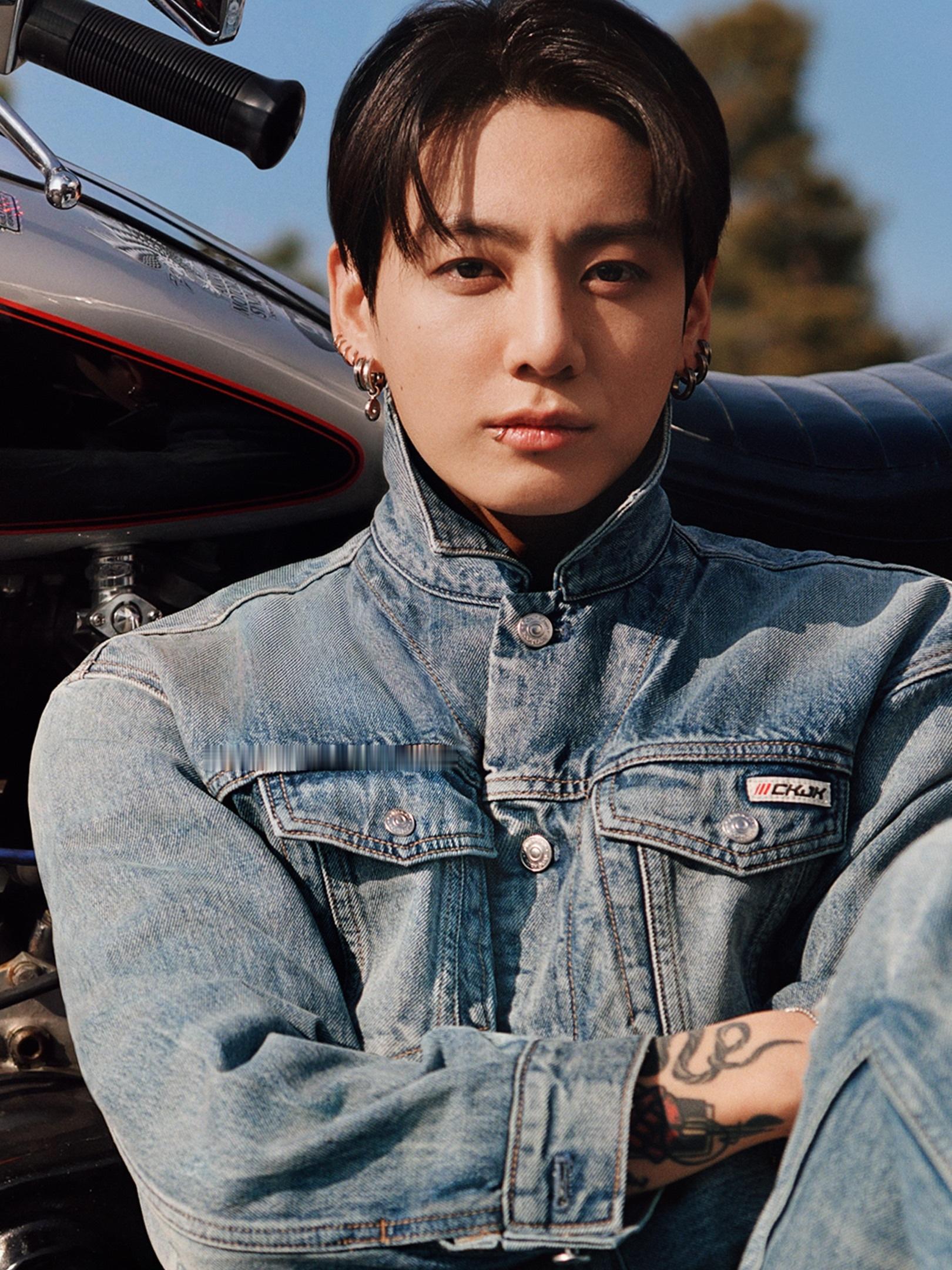 田柾国 x Calvin Klein 携手推出 「CKJK EST. 2026」