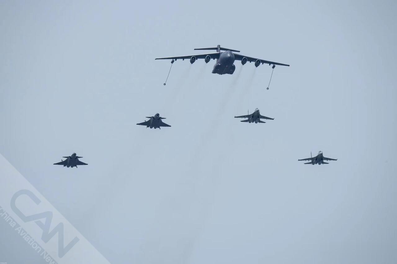 7月24日，空军航空开放活动·长春航空展进行预演，运油20、猎鹰L15、歼20和
