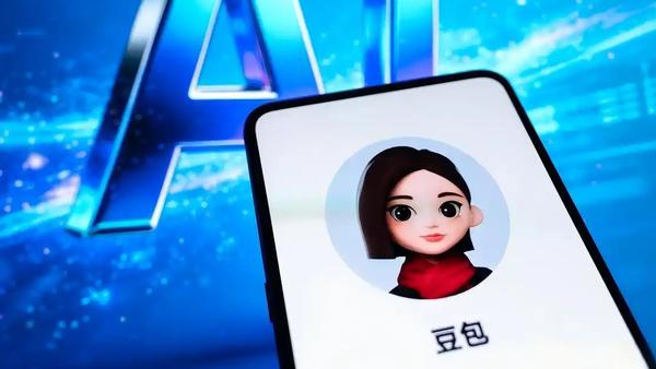 我发现，如今大众对豆包这类AI工具的依赖越来越深，市面上同类产品不少，但豆包更受